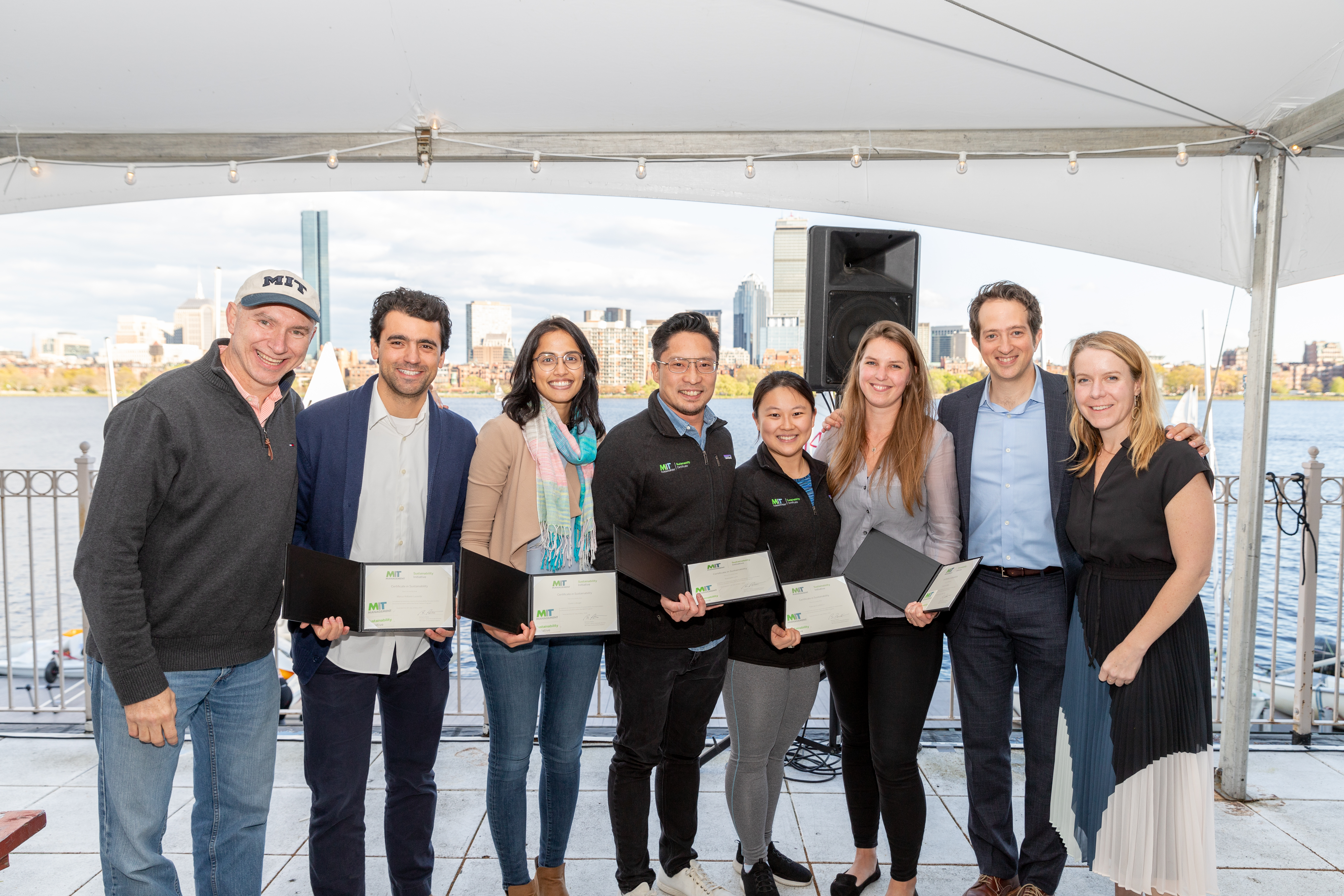 Certificate grads