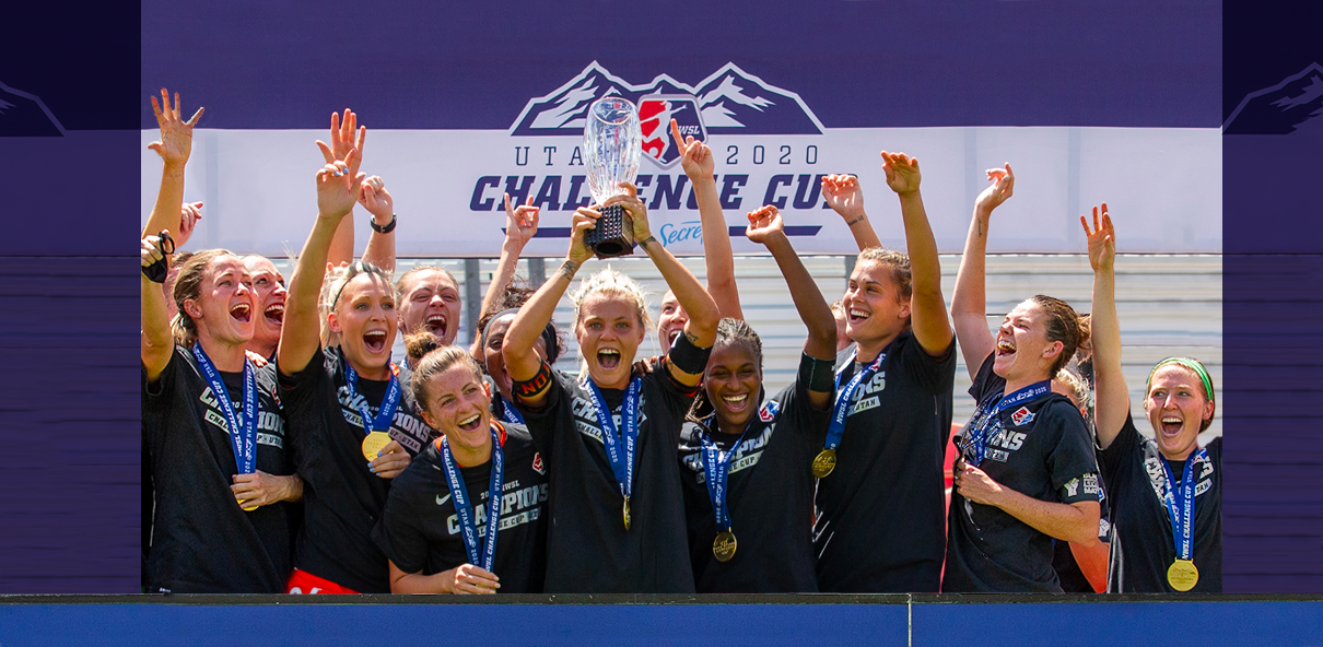 Houston Dash celebrating 2020 Challenge Cup win