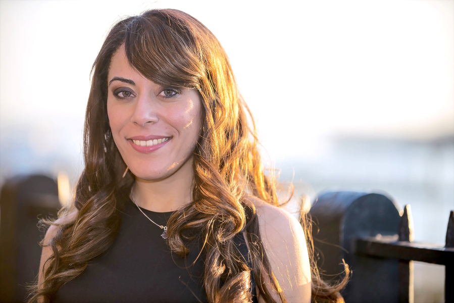 Headshot of Laila Zemrani