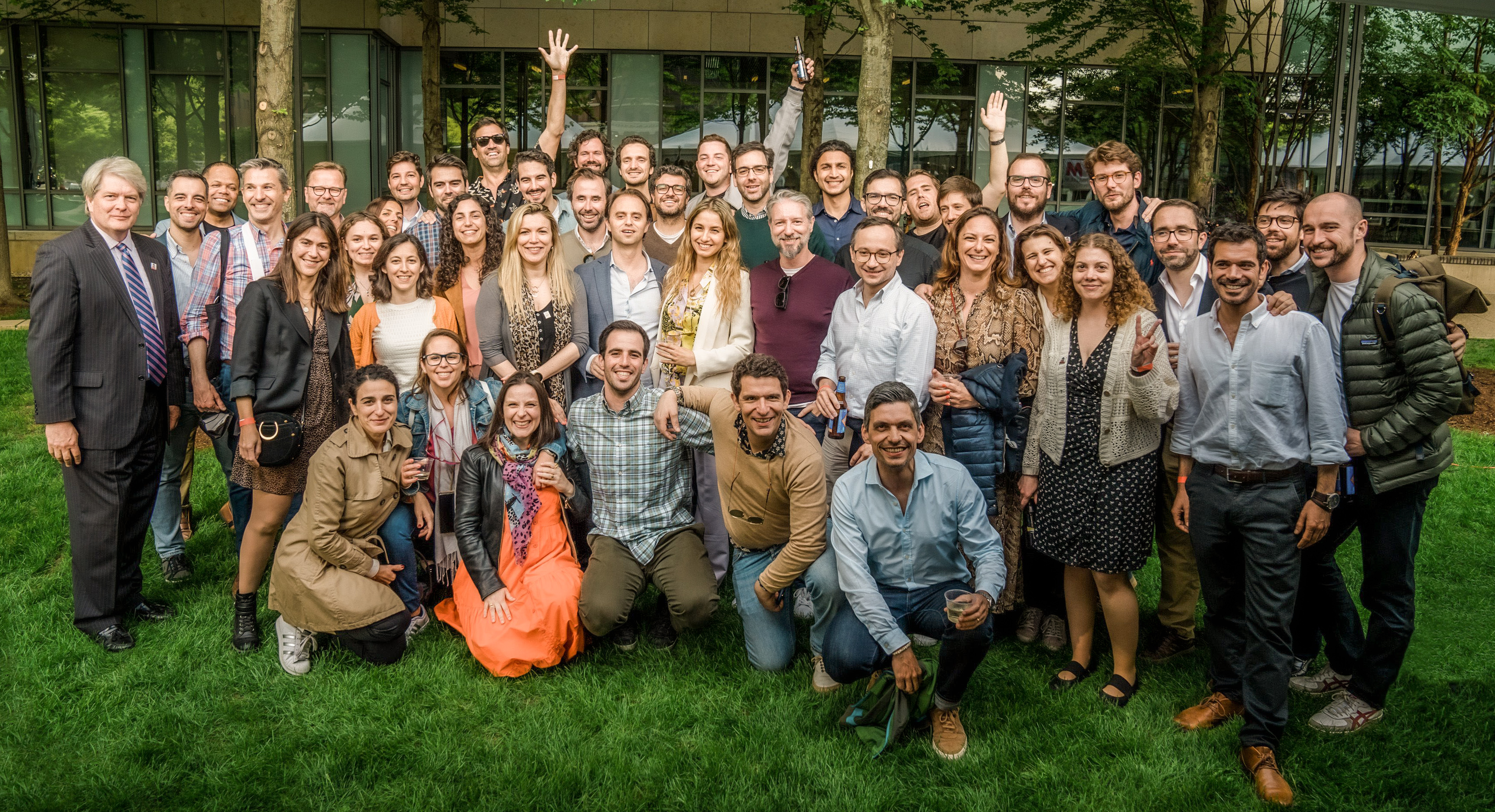 Large group photo of MIT Sloan Global Programs Immersion Program Lisbon 2022