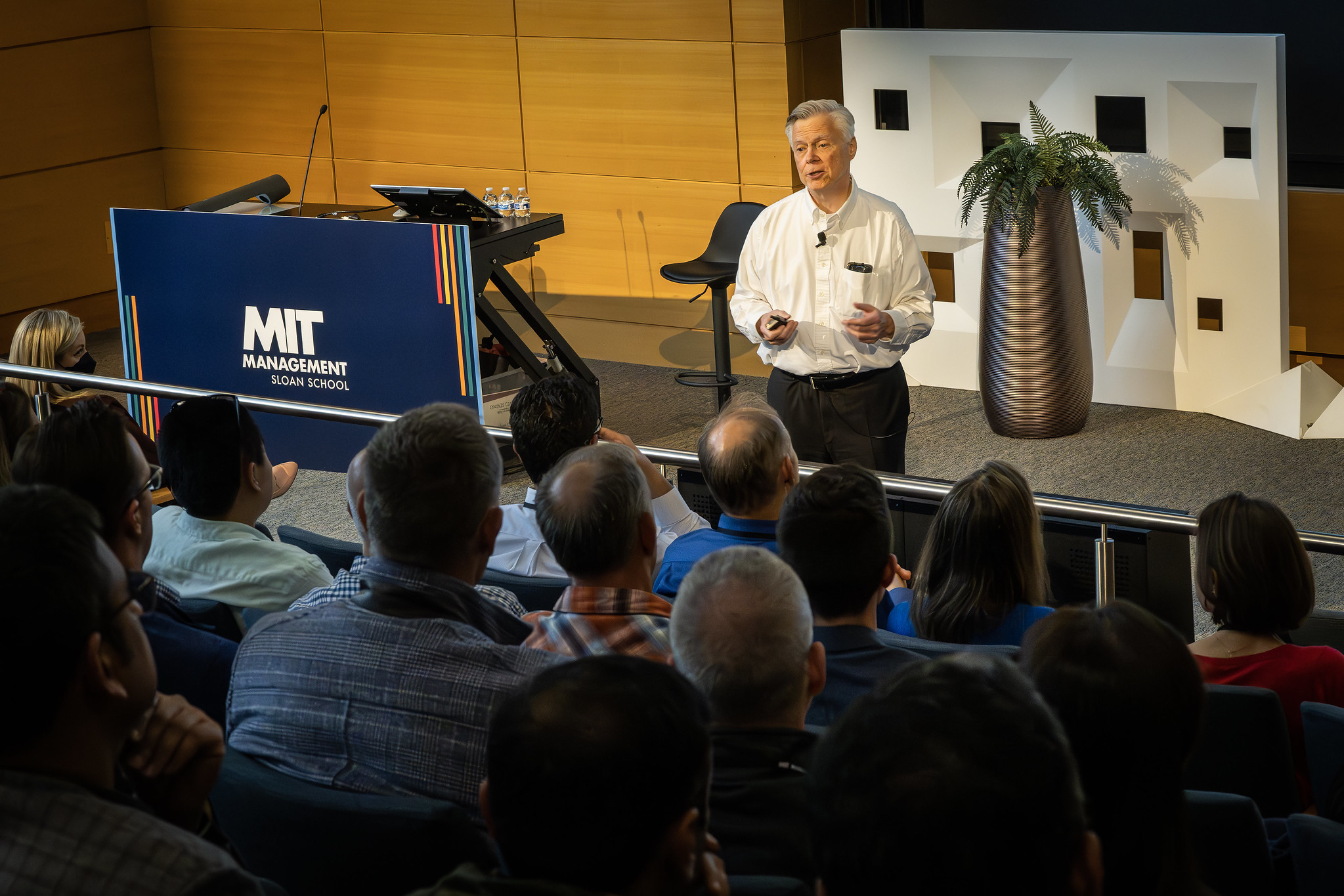 Dean David Schmittlein at MIT Sloan Reunion