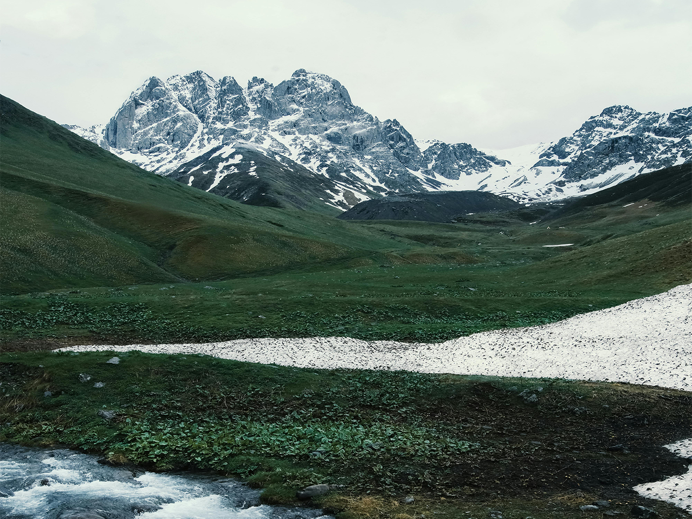 Snow melts in the mountains
