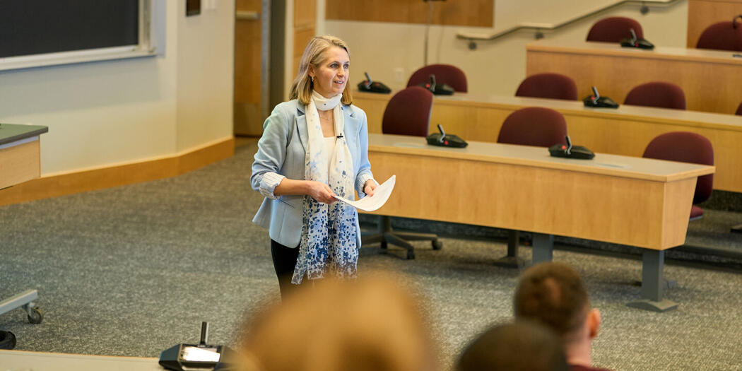 Catherine Wolfram in the classroom 