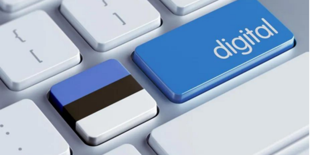 A image of a keyboard with a Estonia flag detail