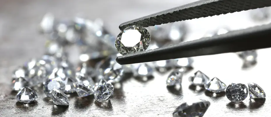 Pile of Round Cut Diamonds 