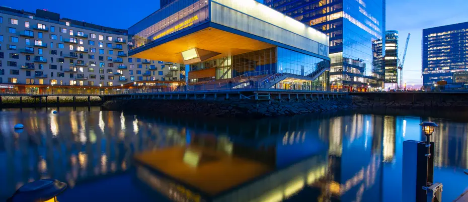 Building and reflection of building 