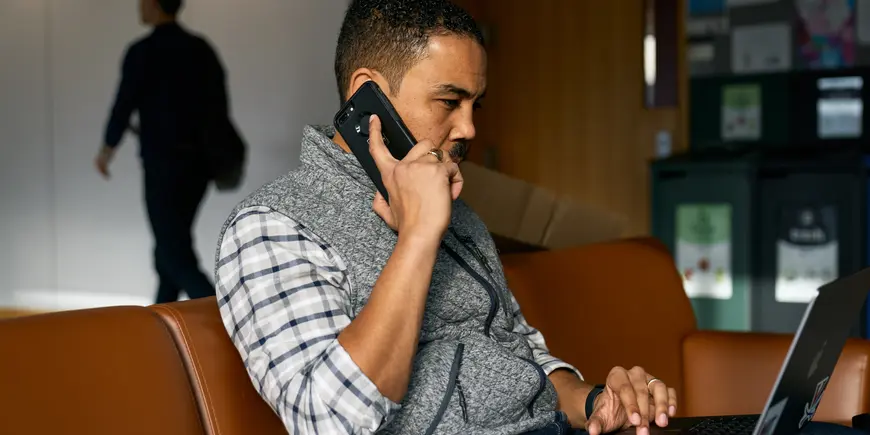 Brian gets some work done prior to his entrepreneurial finance and venture capital class with Professor Matthew Rhodes-Kropf.