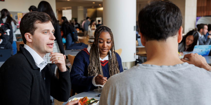 ID Lab students lunch together in E62