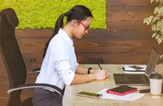 Default Options and Retirement Saving Dynamics