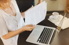 The Last Mile of Monetary Policy: Inattention, Reminders, and the Refinancing Channel