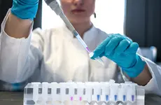 Developing an innovative business model for enterprise resilience in times of uncertainty by leveraging multi-agent systems in life sciences and manufacturing