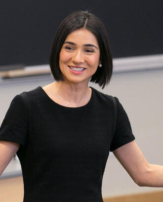 Zeynep Ton teaching at MIT Sloan