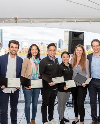 Certificate grads 