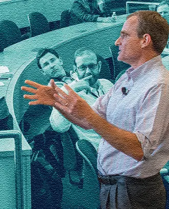 Simon Johnson leads a session at MIT Sloan Reunion 2015