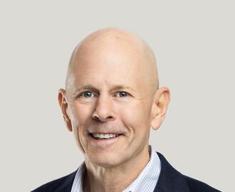 Jim Davis, CEO Quest Diagnostics headshot