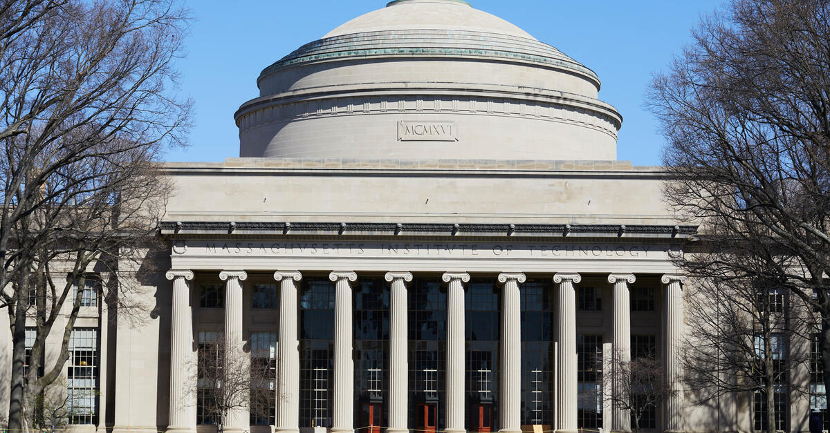 Navigating the MIT EMBA journey | MIT Sloan